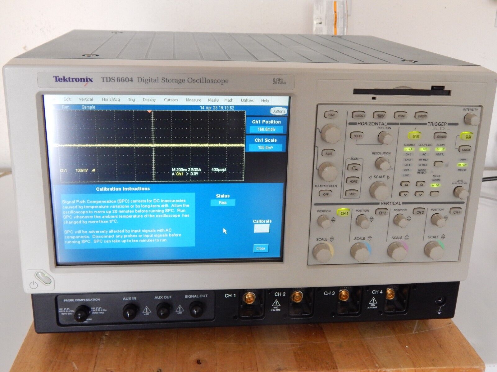 Tektronix TDS6604 Digital Storage Oscilloscope, 4 Channel, 6GHz, 20GS/s Tektronix TDS6604 Digital Storage Oscilloscope, 4 Channel, 6GHz, 20GS/s